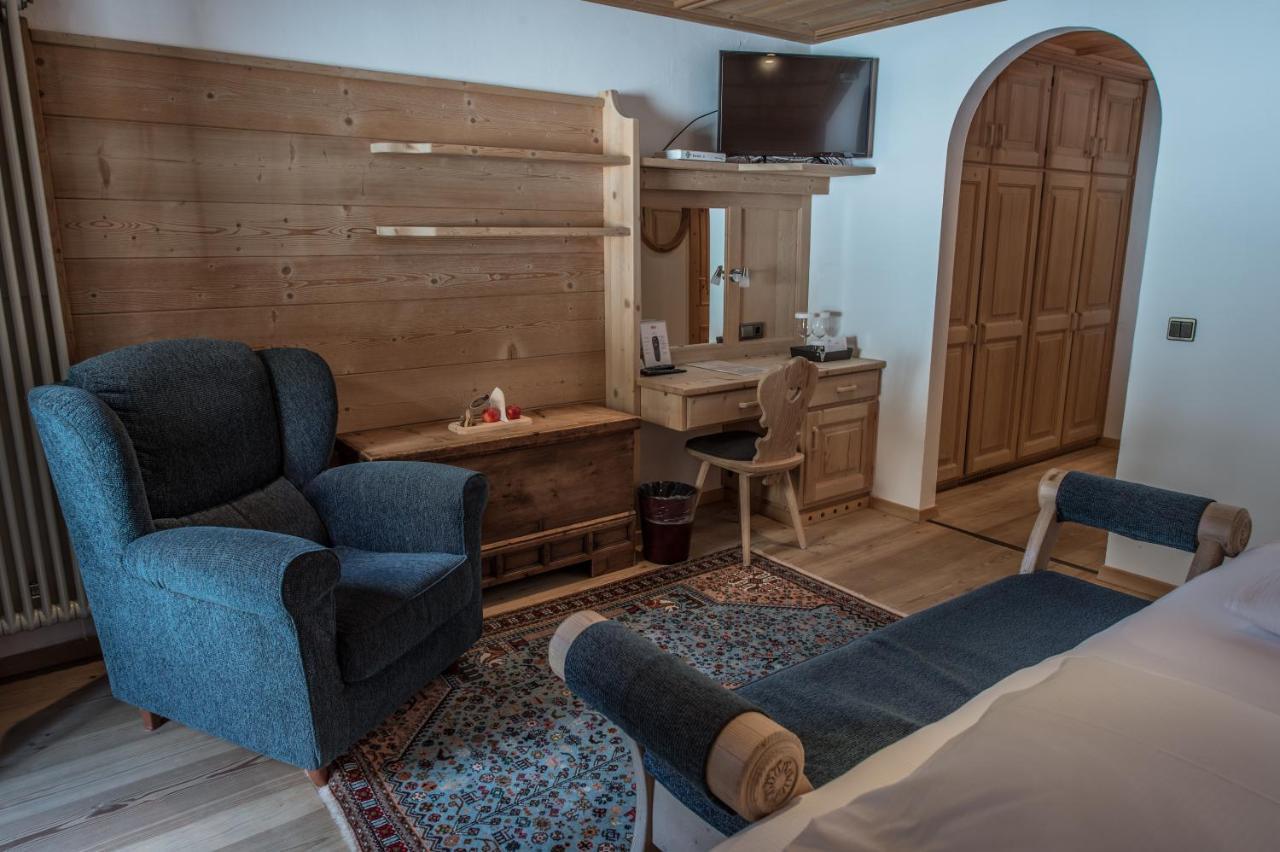 Hotel Ciasa Salares 산카시아노 외부 사진