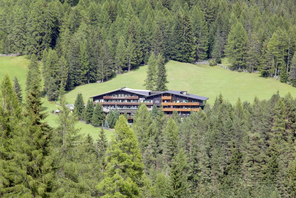 Hotel Ciasa Salares 산카시아노 외부 사진